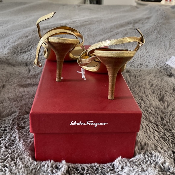 Salvatore Ferragamo gold reptile “Samba” strapped heals. Approx 3” high - Picture 4 of 5